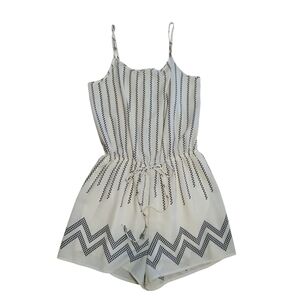 Francesca Poema white with black Aztec pattern womens romper NWT Large